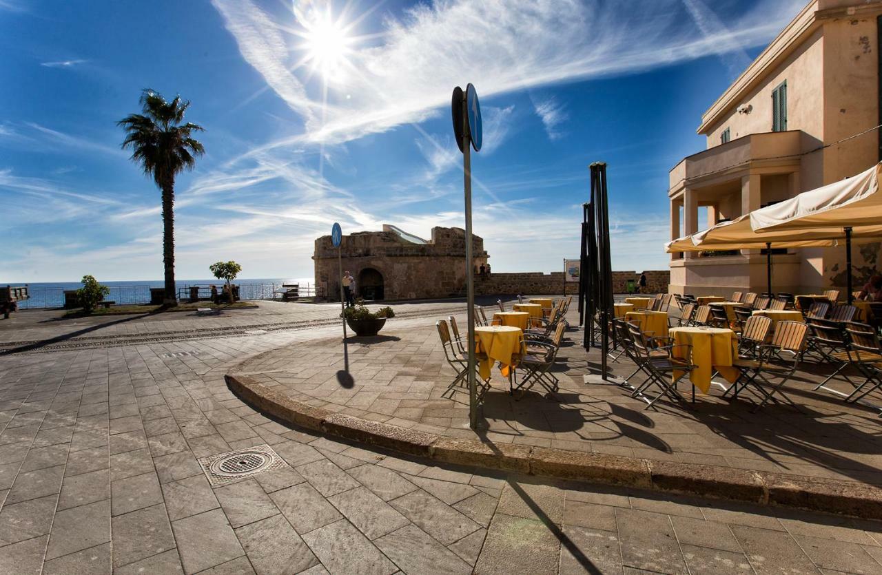 Alghero Old Town Apartment Steps To Sea And Scenic Ramparts Exteriér fotografie
